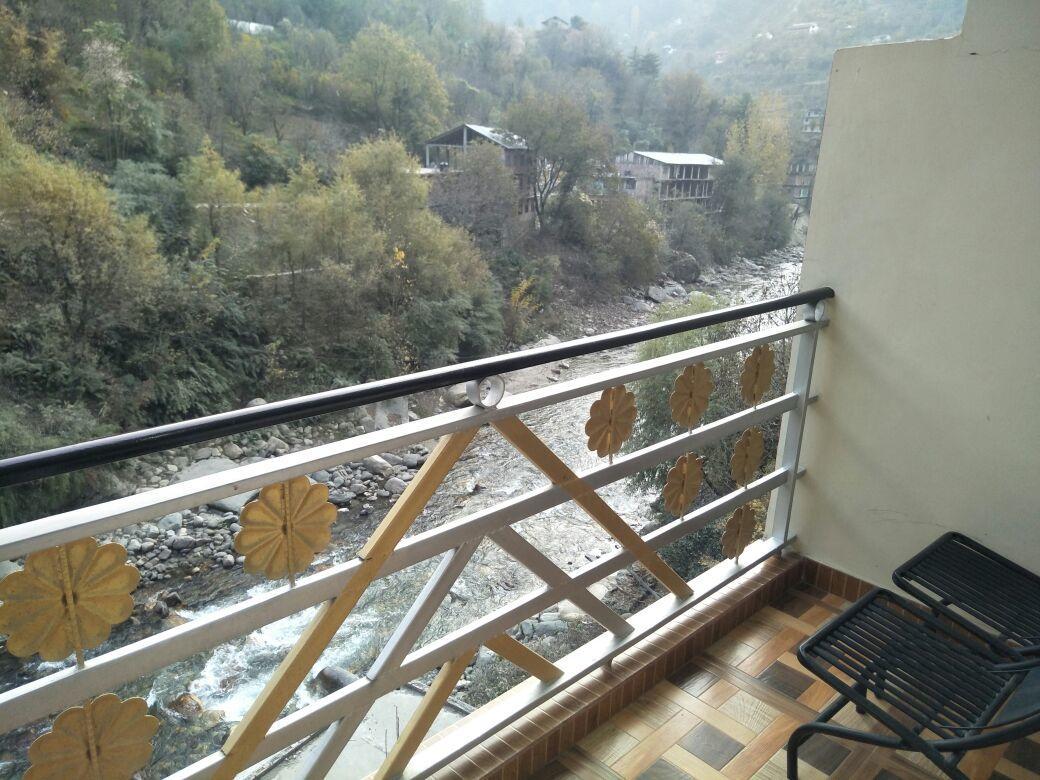 Hotel Mansarovar Banjār Exterior photo